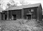 Portlider samt mat- och spannmålsbod - nu på friluftsmuseet Disagården - på ursprunglig plats, Lockelsbo, Tierps socken, Uppland