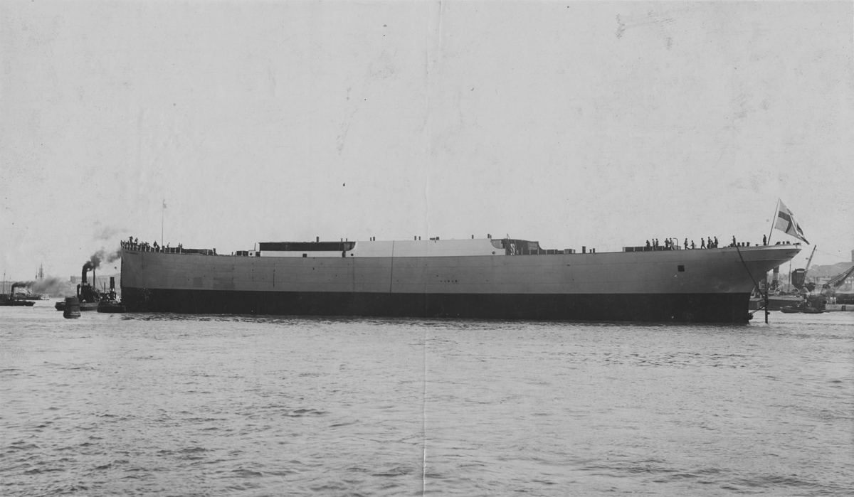 S/S Axel Johnson, stapelavlöpning 1910.