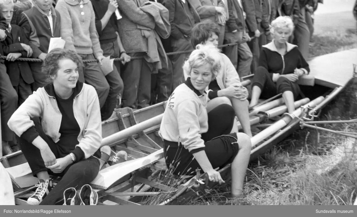 Båtracingtävlingar på Bergsåkerssjön drog storpublik sommaren 1960.