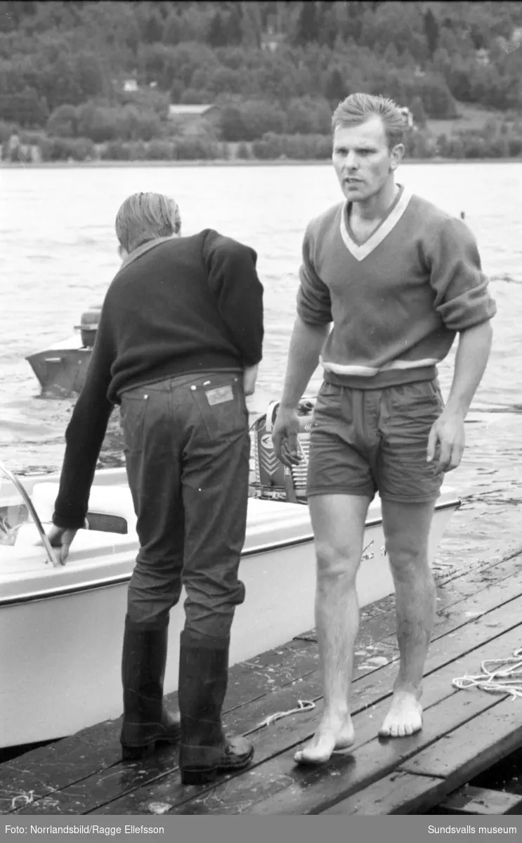 Båtracingtävlingar på Bergsåkerssjön drog storpublik sommaren 1960.