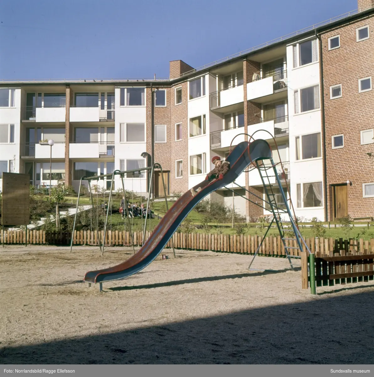 Bostadsområde i Skönsberg, främst kvarteren Alvaret samt Höghuset vid Gilleberget, Gillegränd och Skönsbergsvägen.