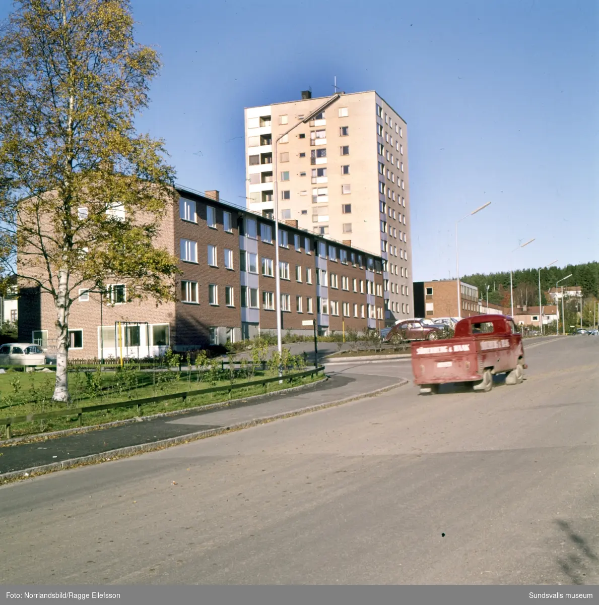 Bostadsområde i Skönsberg, främst kvarteren Alvaret samt Höghuset vid Gilleberget, Gillegränd och Skönsbergsvägen.