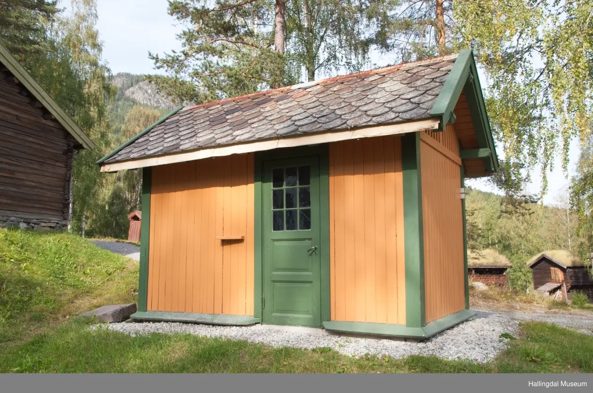 Privet (utedo) fra Liodden jernbanestasjon