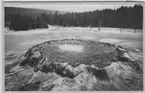 'National Park, Wyoming. :: Gejser under ''vila'', närbild. ::  :: Serie fotonr 4905-4915.'