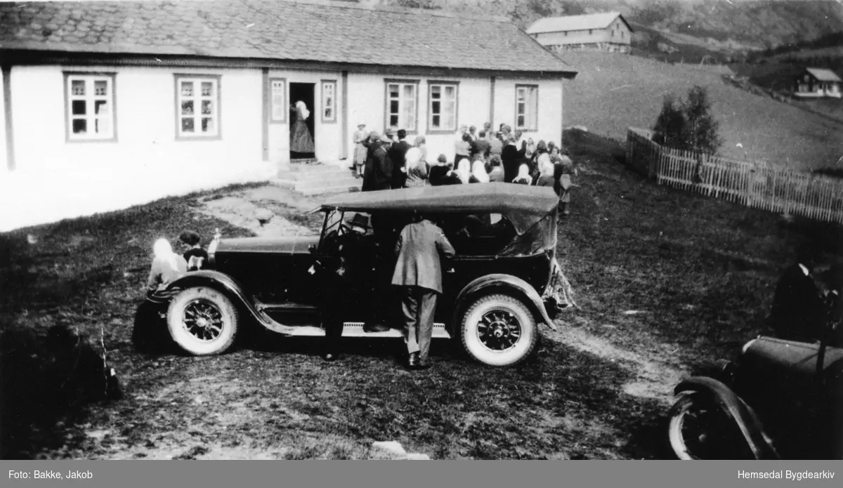 Bryllaupet til Birgit, fødd Kirkebøen, og Jakob Bakke i 1933.