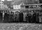 Grupporträtt - vid Fyrisån, Östra Ågatan, Uppsala oktober 1941