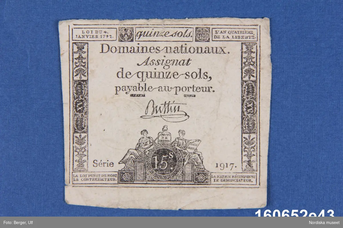 Fransk sedel från revolutionstiden, s.k. assignat, 15 sols, daterad "L'an quatrième de la liberté", serie 1917.