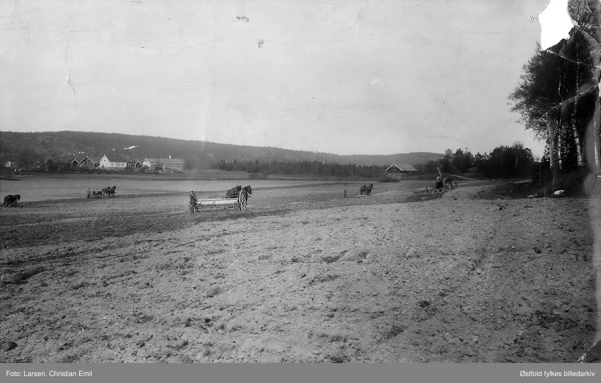 Kalnes landbruksskole, Tune, Sarpsborg ca. 1920. Våronn. Se flere opplysninger ØFB.CLA.UNR.01070.