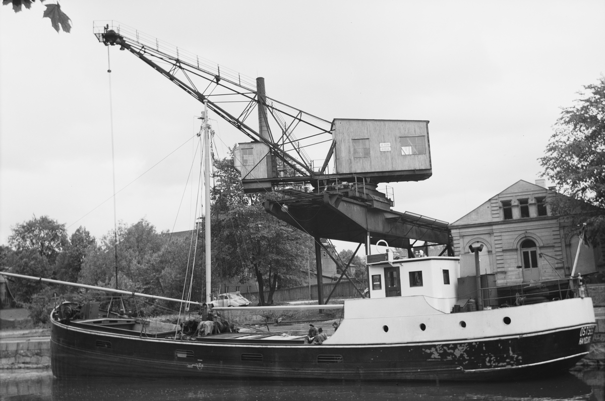 Ägare:/1953-71/: Ernst R.W. Paetrow. Hemort: Hamburg.