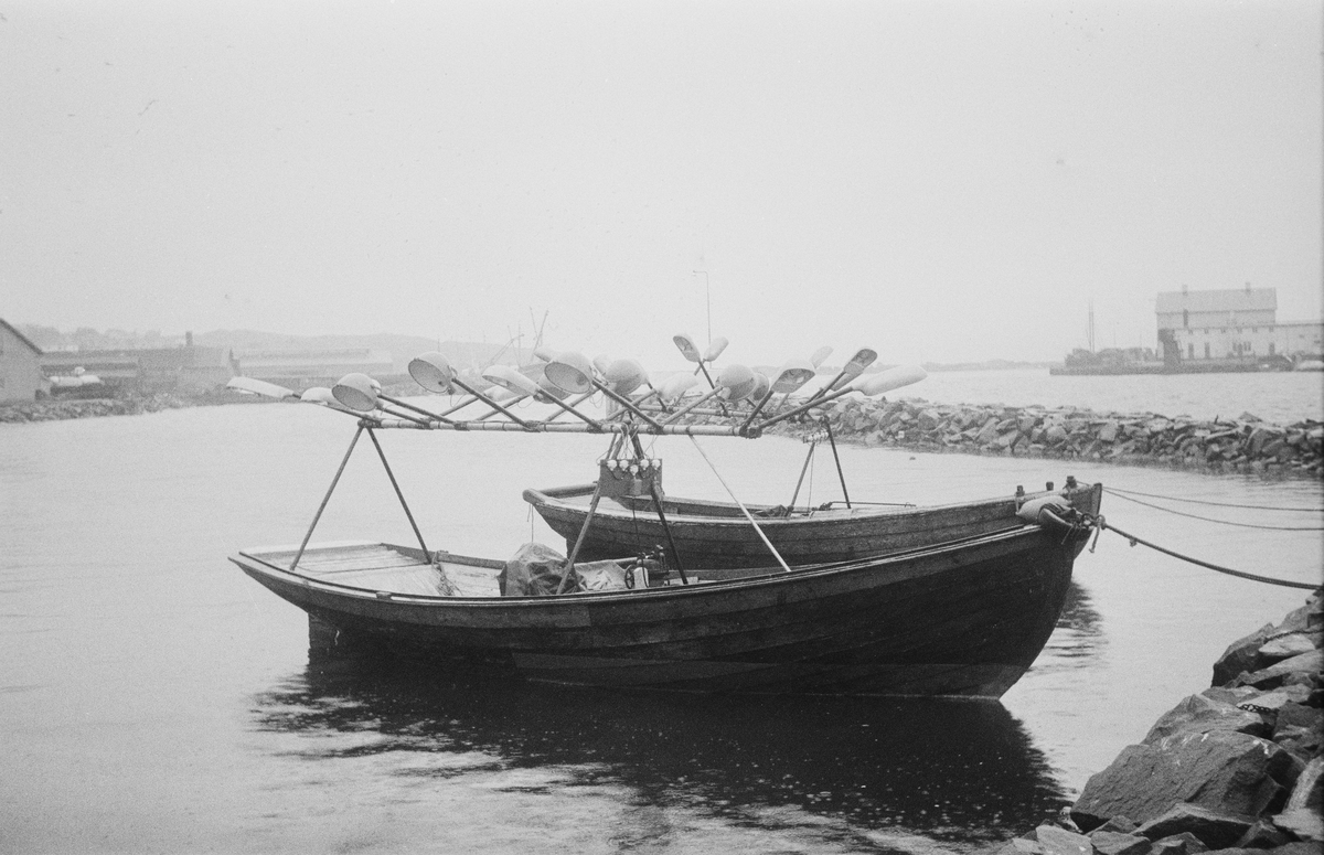 Första båten i Sverige som fiskade med ljus-sillfiske i Bohuslän.
