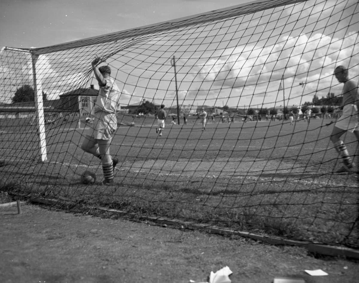 Vardens arkiv. "Herkules - Rjukan 4-2, Gjemsø" 02.08.1953