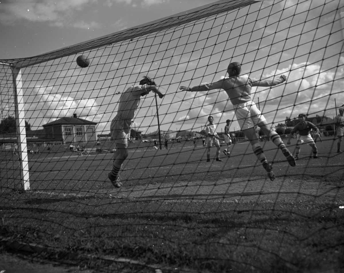 Vardens arkiv. "Herkules - Rjukan 4-2, Gjemsø" 02.08.1953