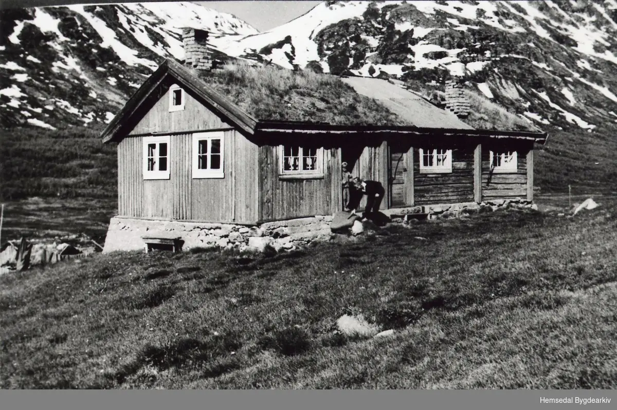 Øvre stølsbua til Sletthaug, 91/3 på 1940-talet.