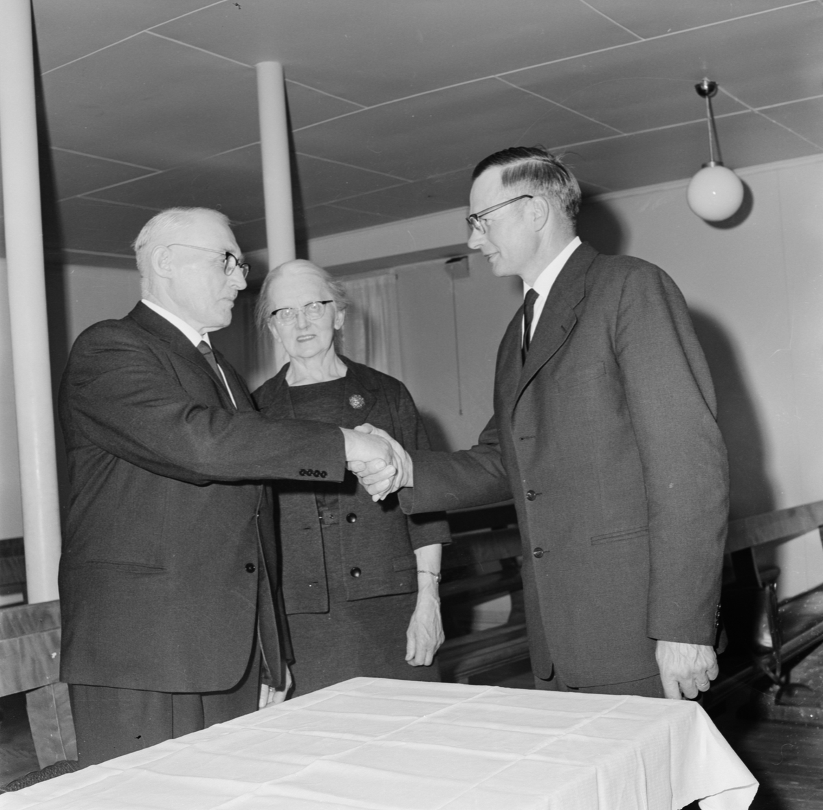 Två män och en kvinna, Uppland 1963