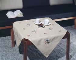 Vi pynter opp i stuen: broderi 1930-75