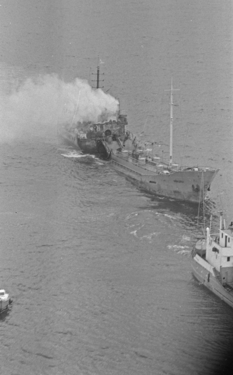 Makuroi - Eksplosjon - 16/6-1972. Flyfoto.
