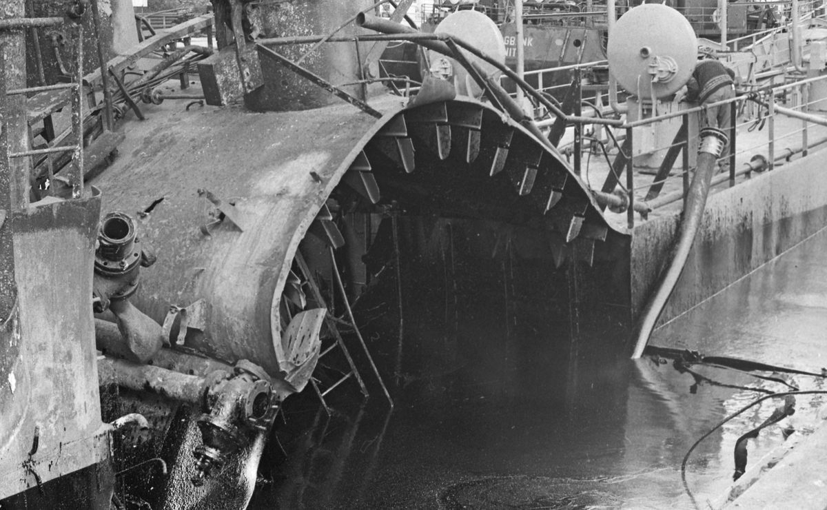 Makuroi - Eksplosjon - 16/6-1972. Flyfoto.