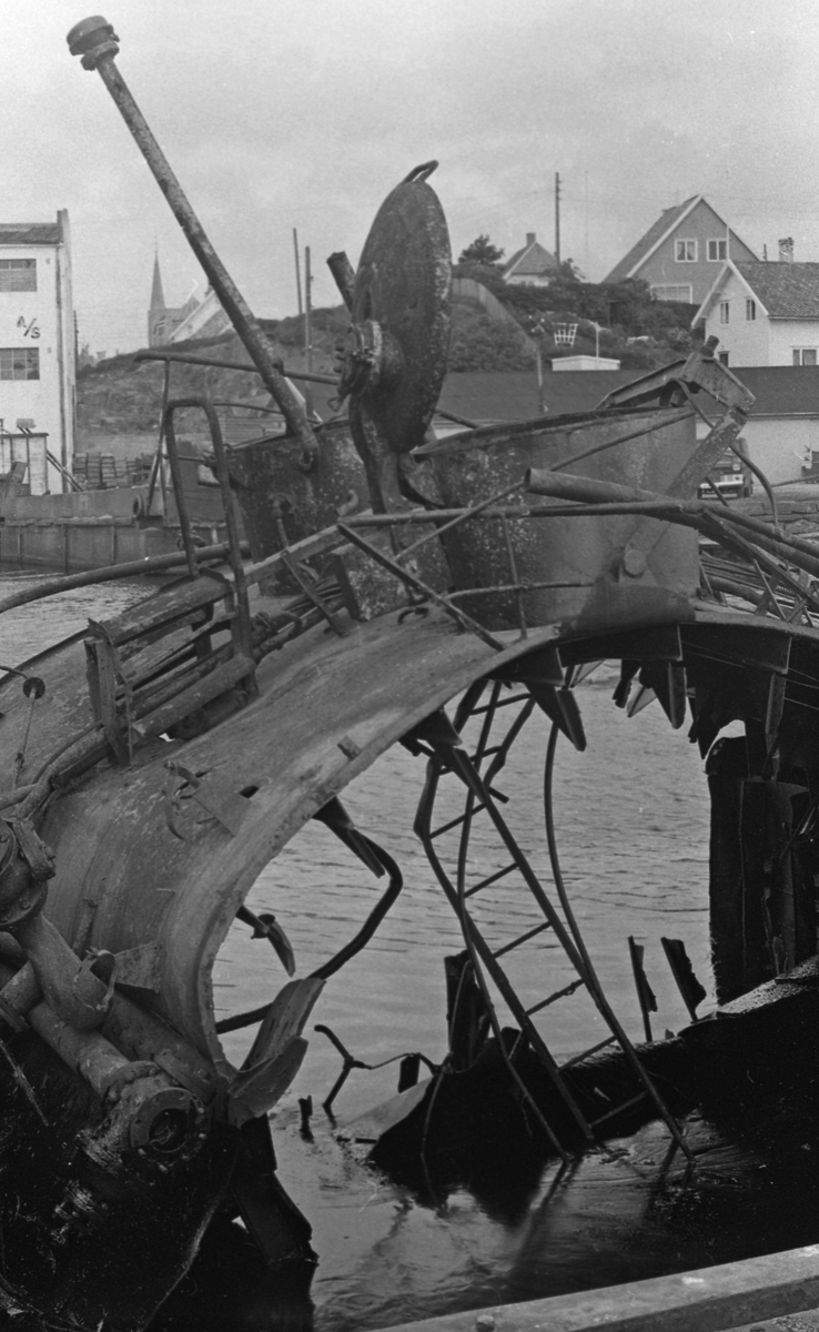 Makuroi - Eksplosjon - 16/6-1972. Flyfoto.