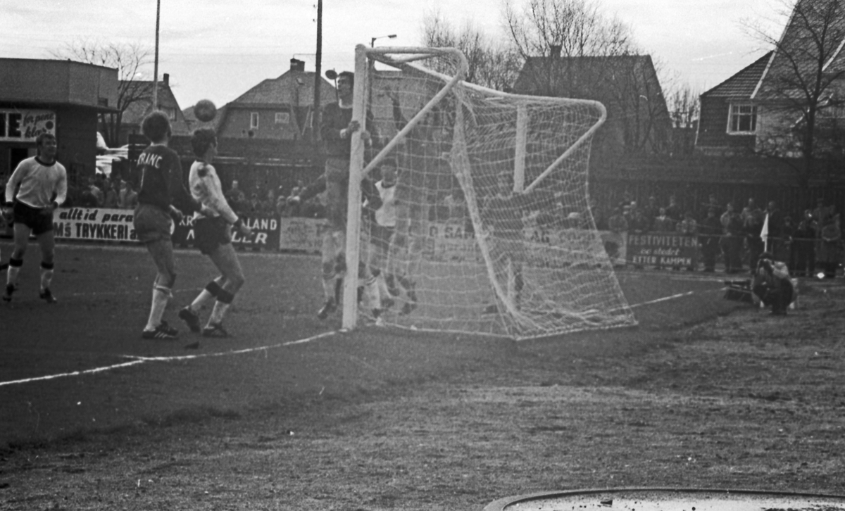 Sport - Fotball. Vard - Rosenborg.