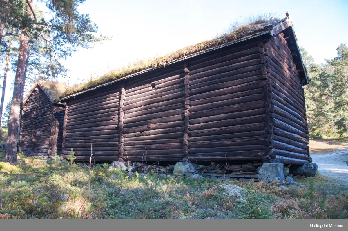 Låve fra søre Trøgaton i Kvisla