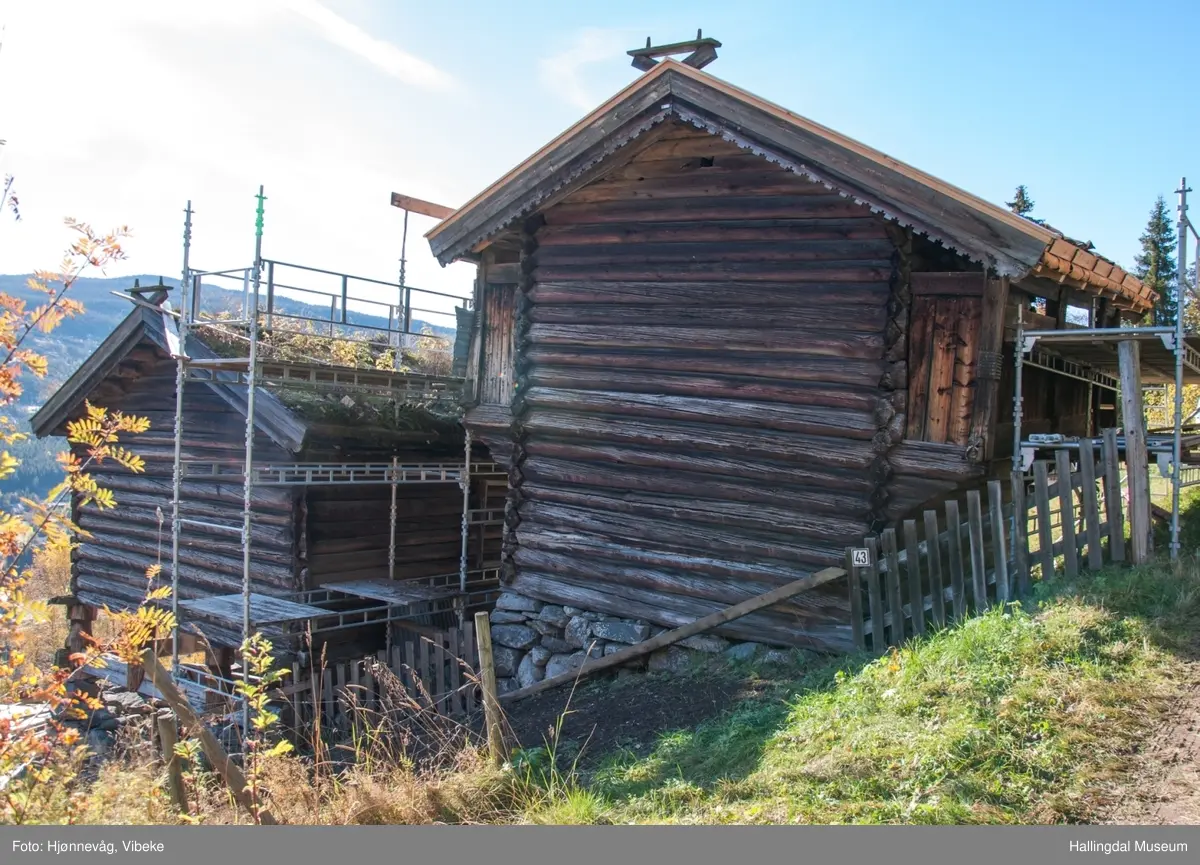 Stolphus på Ål Bygdamuseum, Leksvol