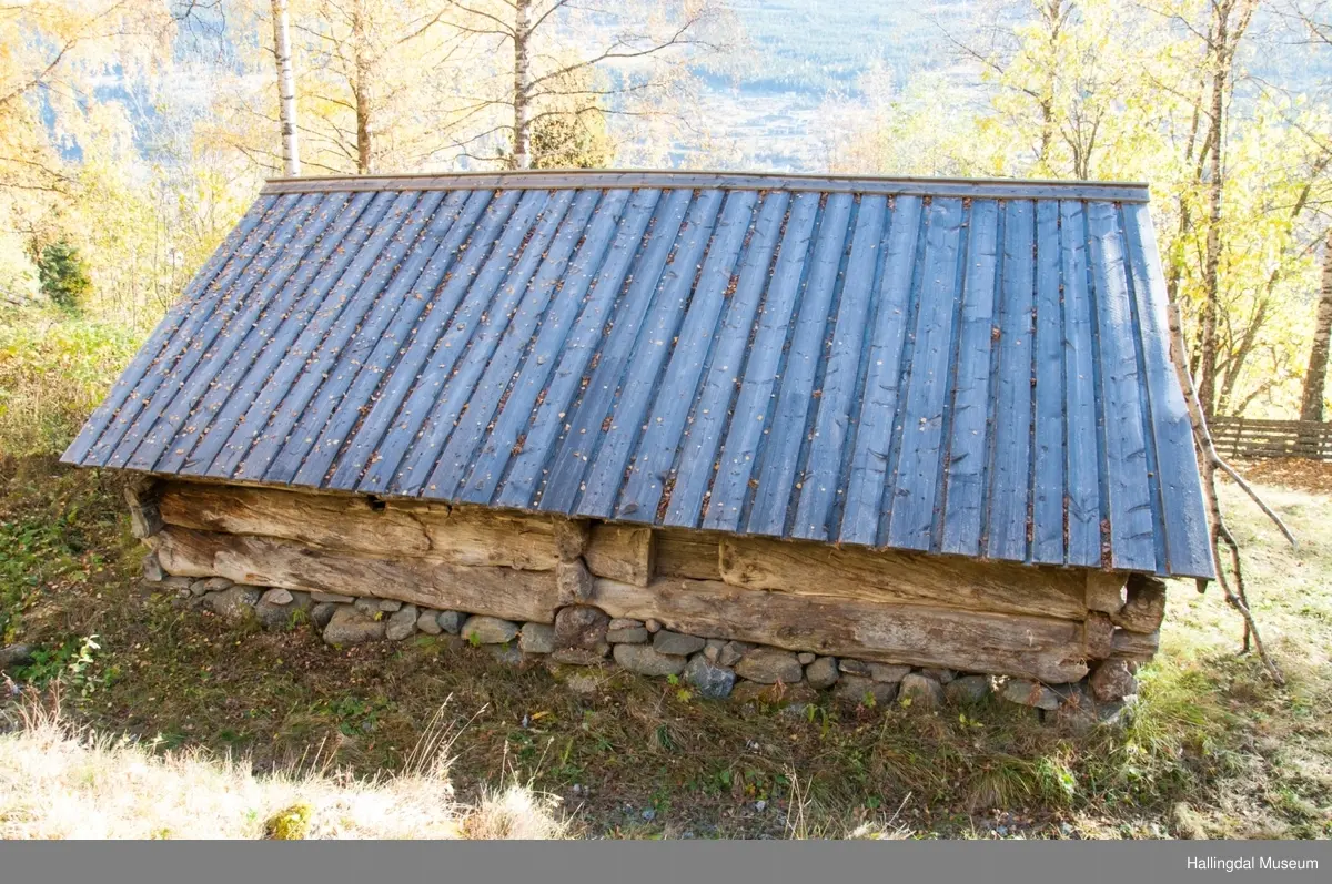 Fjøs fra stølen Vieren på Veståsen - Ål Bygdamuseum, Leksvol