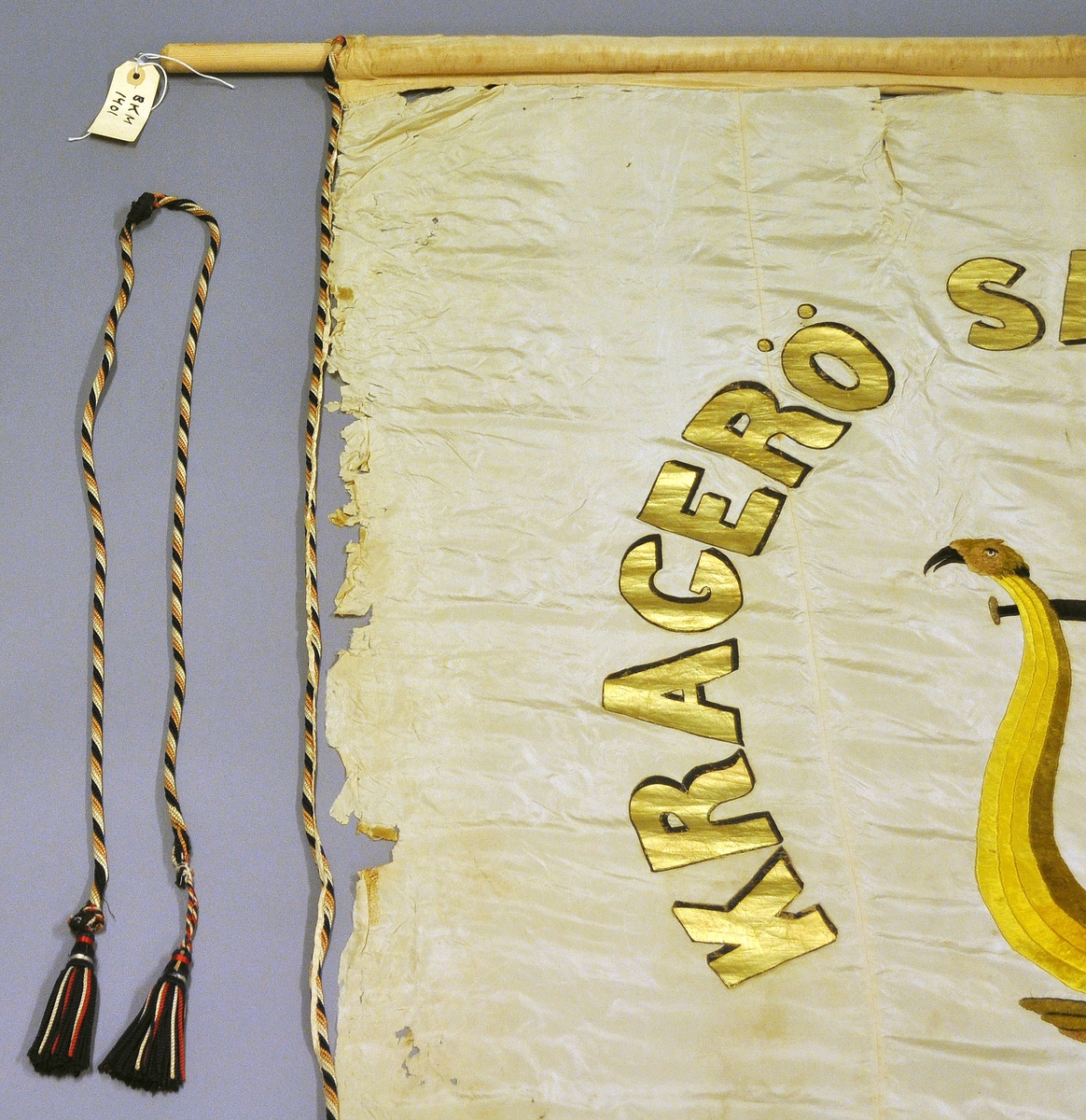 Lyre med svanehalser