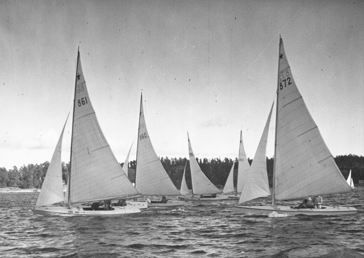 Stjärnbåtar under KSSS poängseglingar hösten 1943.