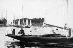 "Cheerio går ut, fröken Sandblom gästgastar"