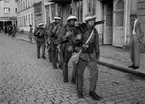 Militärer på Östra Ågatan, Uppsala 1937