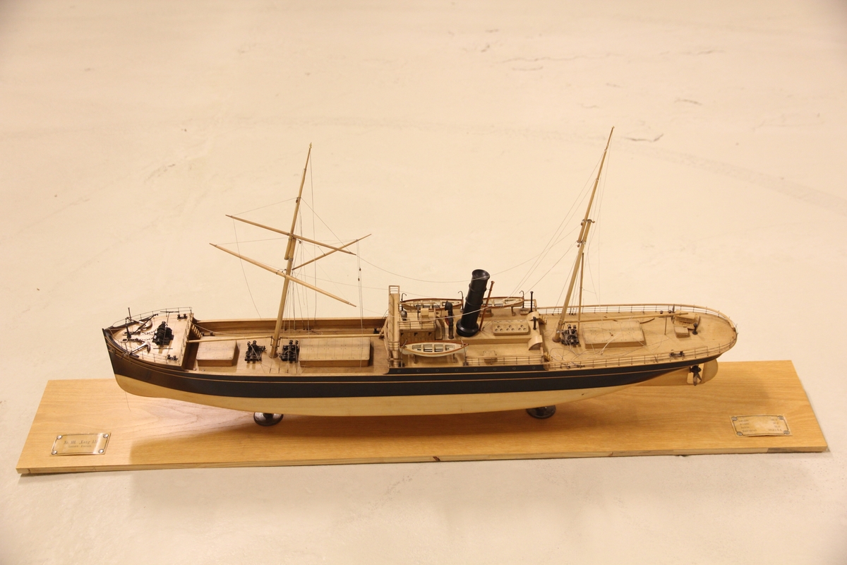 Seildampskip Kong Alf, bygget i 1884 ved Akers Mekaniske Verksted, Oslo. Minesprengt under 1. verdenskrig i 1916.