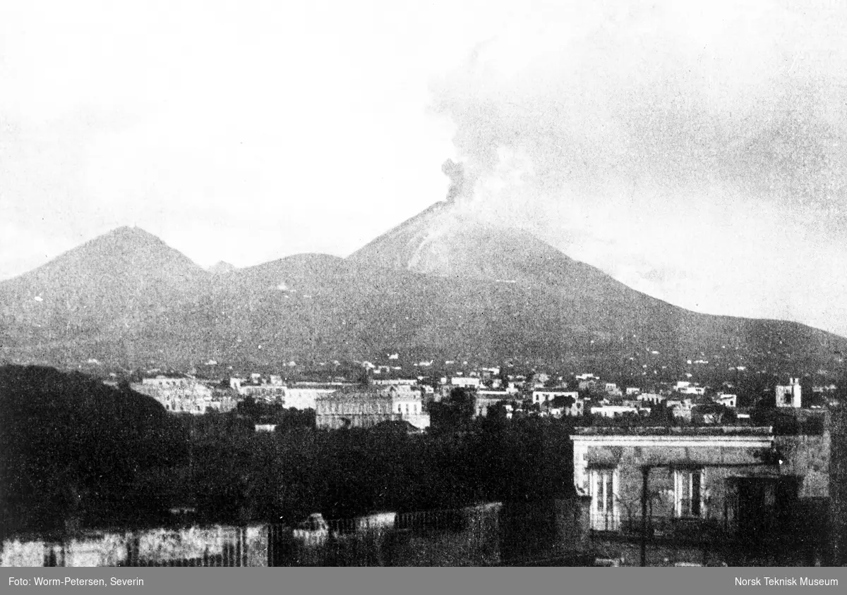 Italia: Napoli: Vulkanutbrudd hos Vesuv 1906
