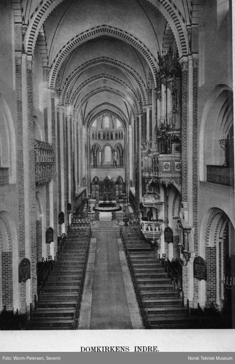 Interiør i Roskilde domkirke, Danmark