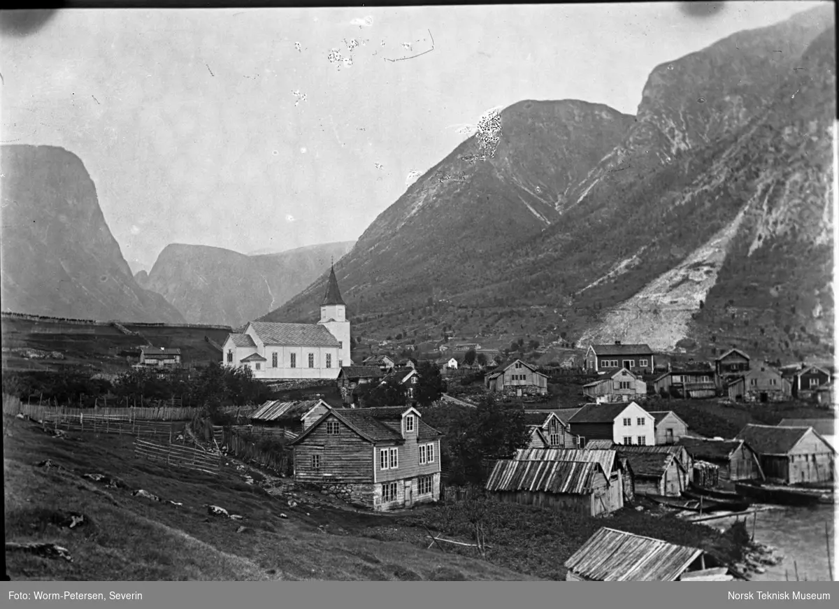 Fresvik ved Sognefjorden