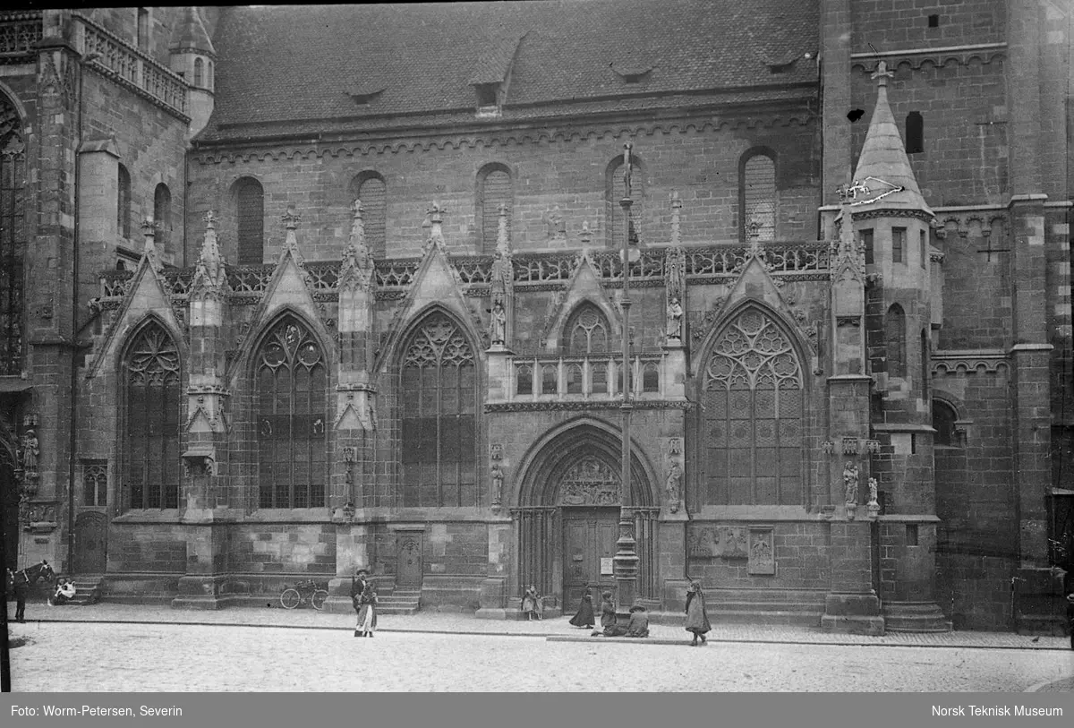 Kirke (Die Sebalduskirche) i Nürnberg