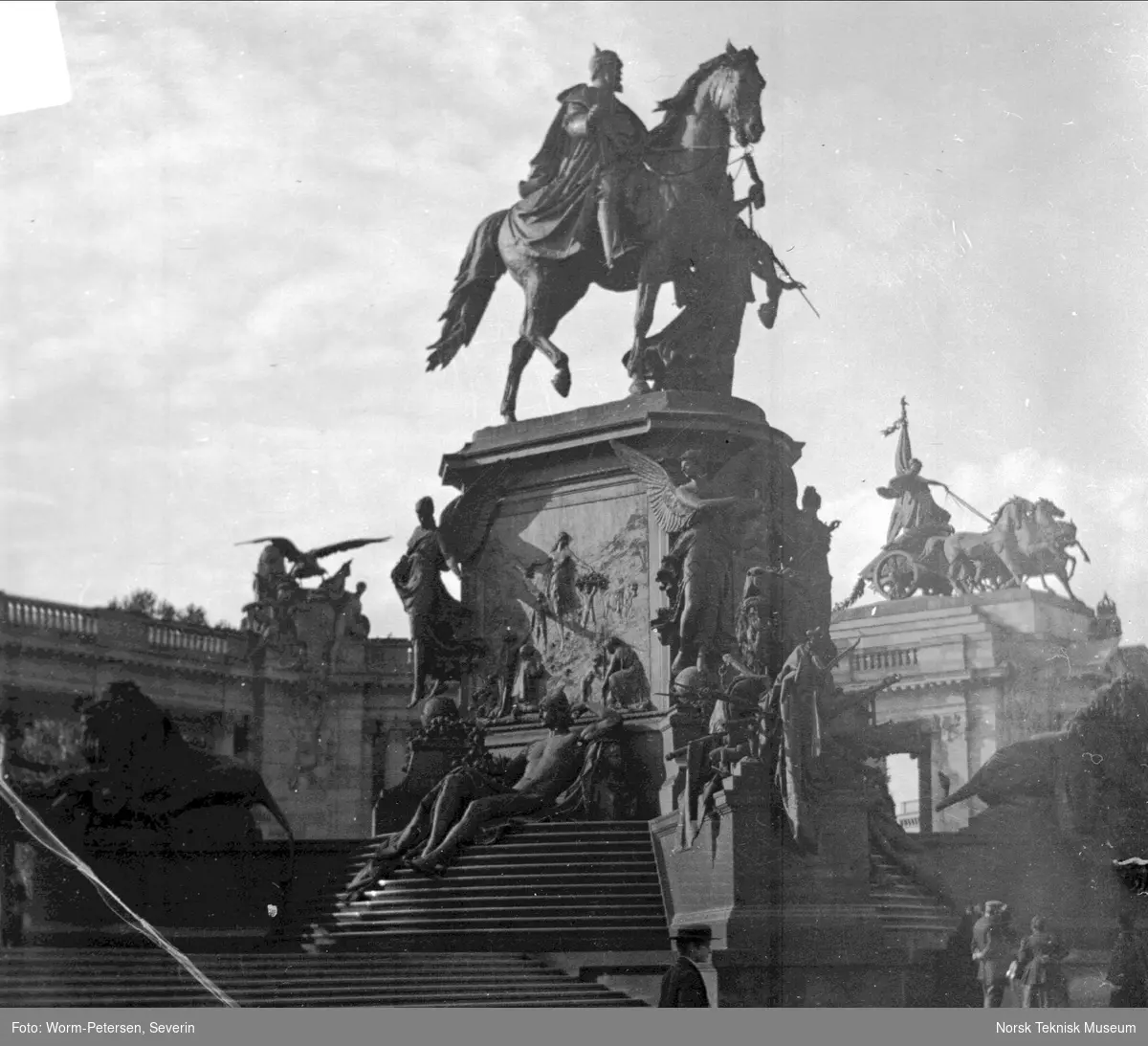 Statue, Berlin