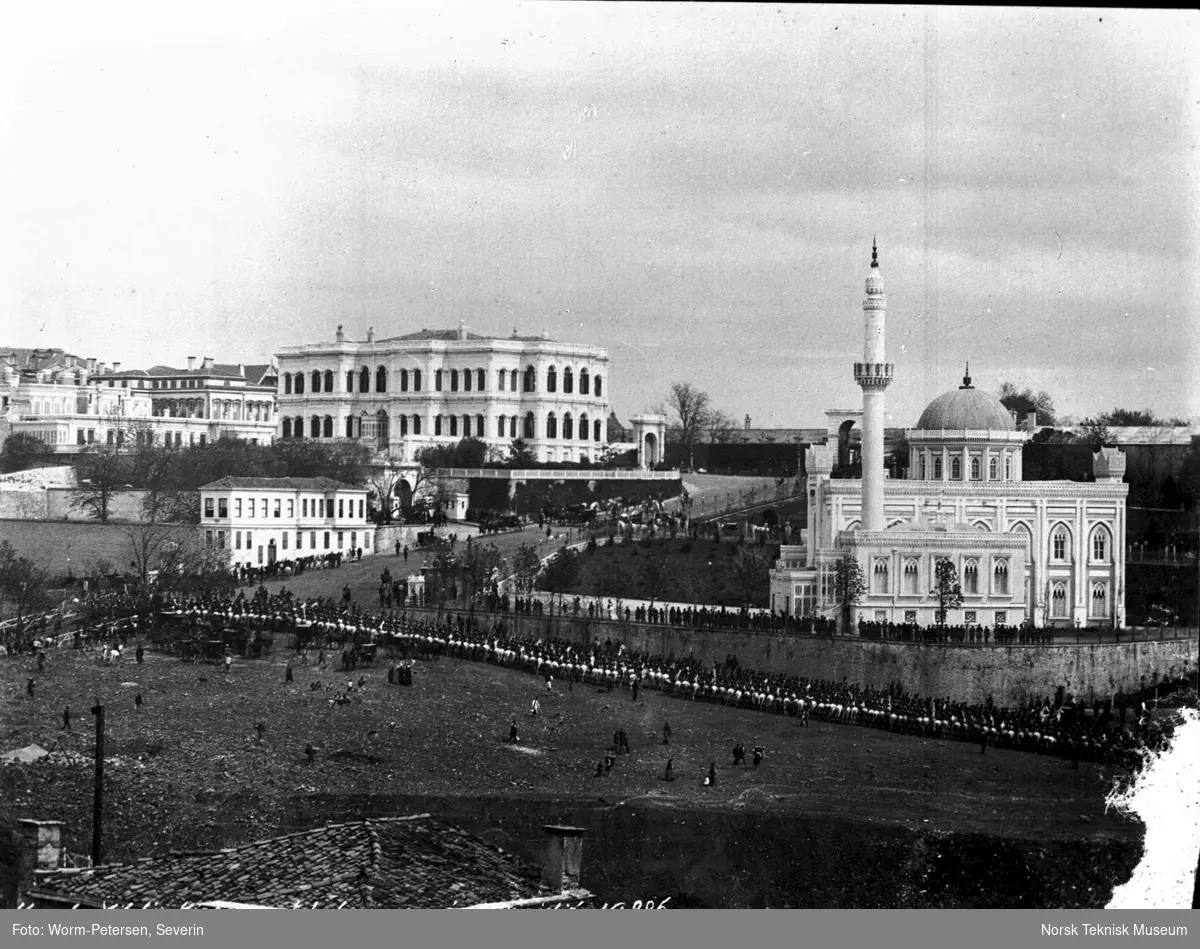 Constantinopel, Yildiz kiosk og Abdul Hamids moskee