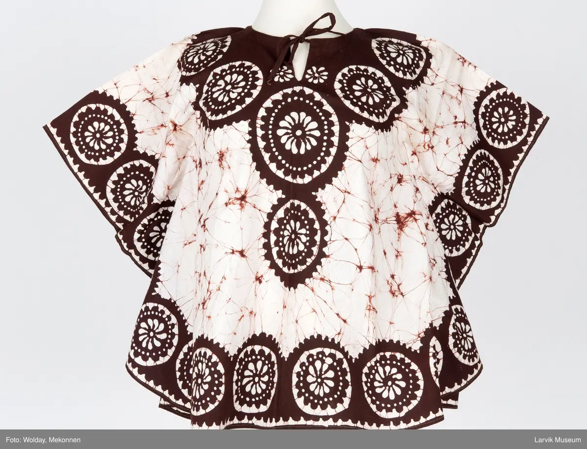 Batikkmønster og rosetter