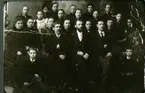 Personal vid J.A. Forss hattfabrik i början av 1890-talet. Gåva av John Sahlgren, Ranten, f.d. möbelhandl. i Falköping.