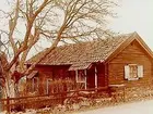 Envånings knuttimrat bostadshus, 125 årigt.
Frans Karlsson
Stortorp nr:2, Norrbyås socken.