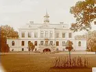 Brogårds Slott, tvåvånings slottsbyggnad.