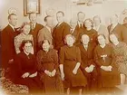 Rumsinteriör, grupp 16 personer.
Fruns 50 årsdag.
Packmästare Erik Em. Lindh