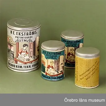 9 st plåtburkar