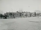 Örebro Teater och Gamla Sparbankshuset.
Taget för blivande nya bygget på teaterplatsen, genom Stadsarkitekt Arn.