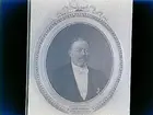 Örebro Läns Hypoteksförening.
Oljemålning.
Motiv: Ordförande Edvin Grönwall 1893-1904.
Konstnär: Carl Kjellin 1906.