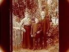 Familj, 3 personer.
F. Karlsson