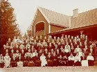 Sommarvillan i Adolfsberg.
Vasakyrkans Ungdomsförening, 103 medlemmar.