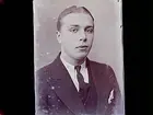 En man, bröstbild.
Karl Erik Lindskog