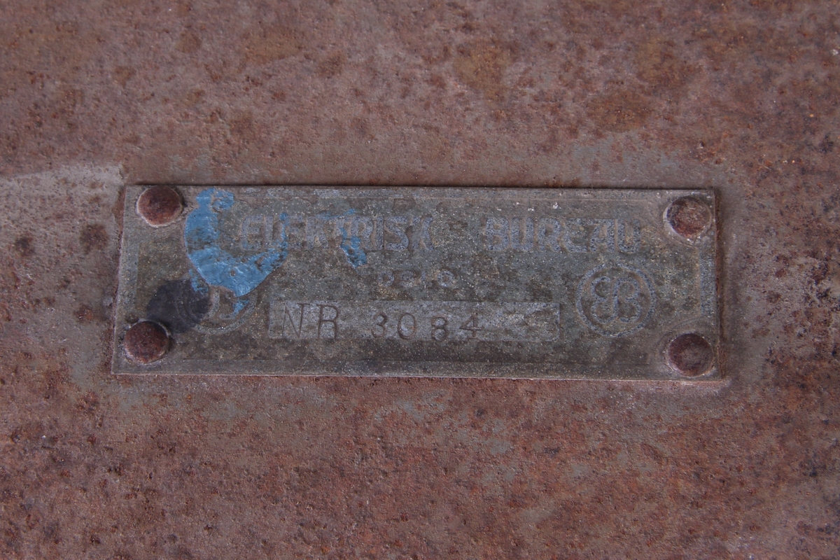 Aggregat for elektrisk gjerde. 1930-40 tallet