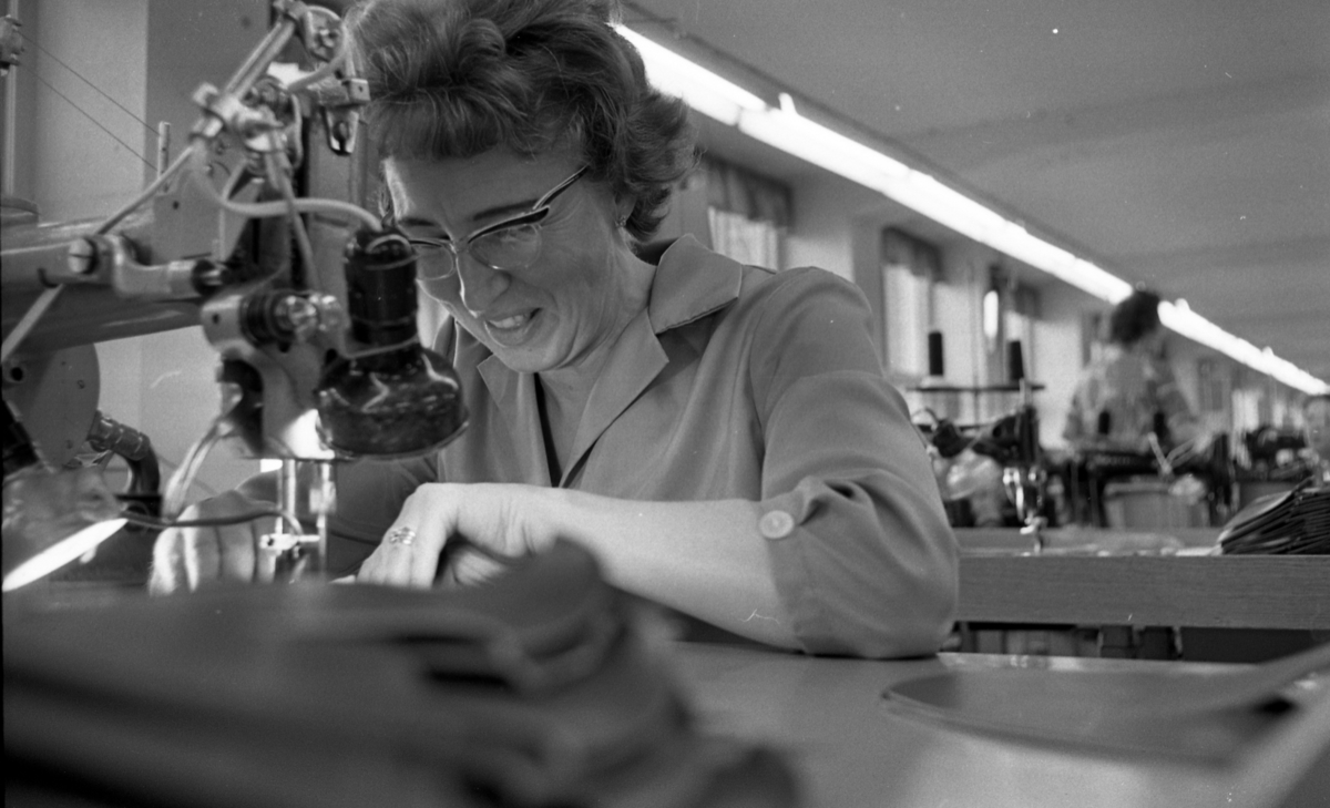 Kronan skofabrik. 19 september 1968. 
Skofabriks AB Kronan har flyttat till Rex lokaler i Hjärsta.
